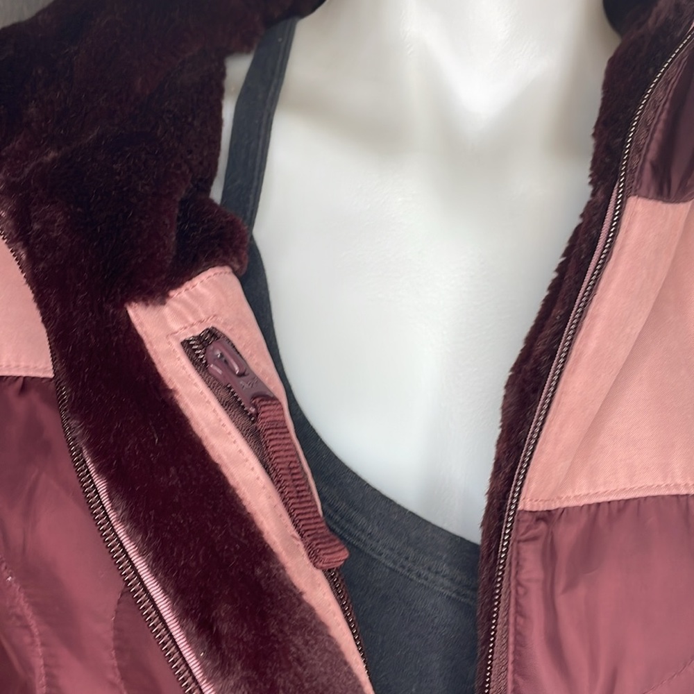 Abercrombie & Fitch Burgundy and Pink Jacket - Picture 7 of 9